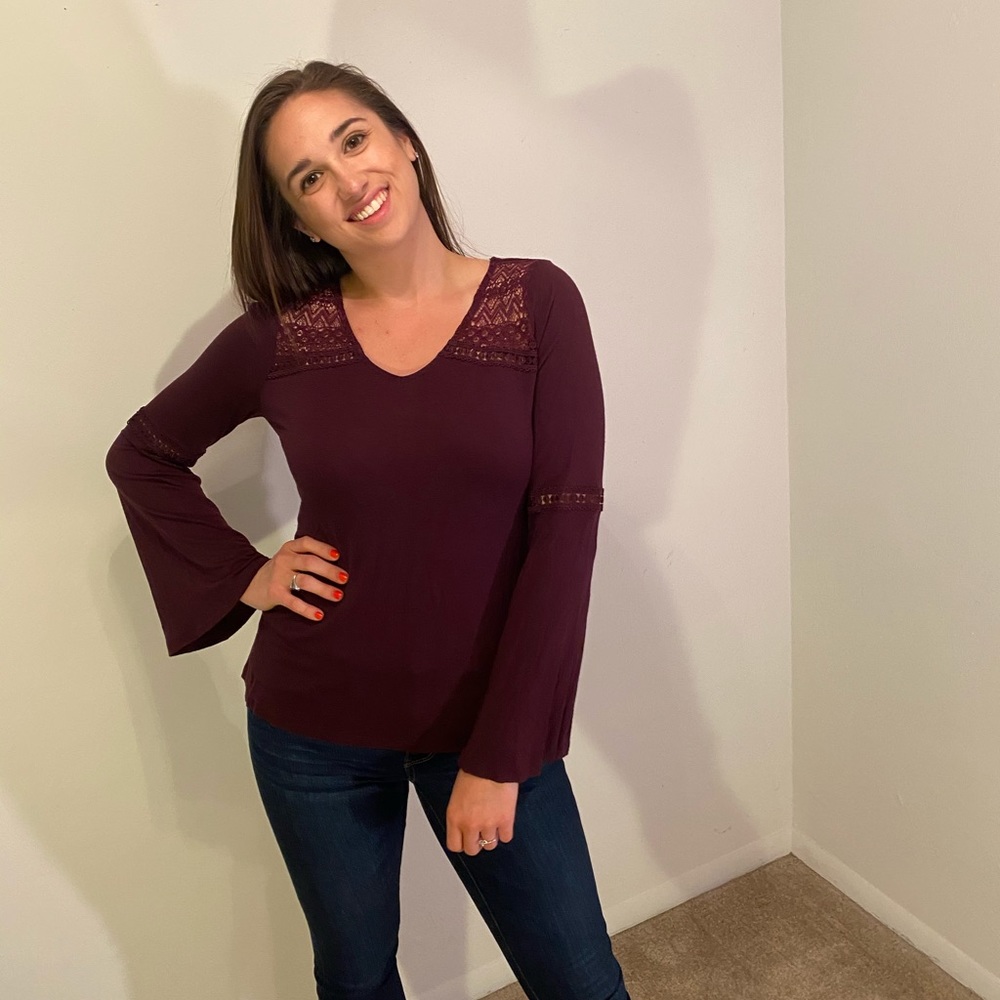 Flared sleeve top